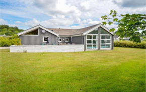 Lovely Home In Ebeltoft With Swimming Pool